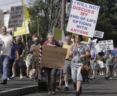 portsmouth-protesters-thumb-380x311